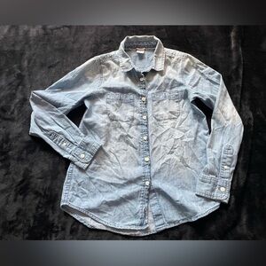 🍂Payton & Parker Lightwash Jean Shirt